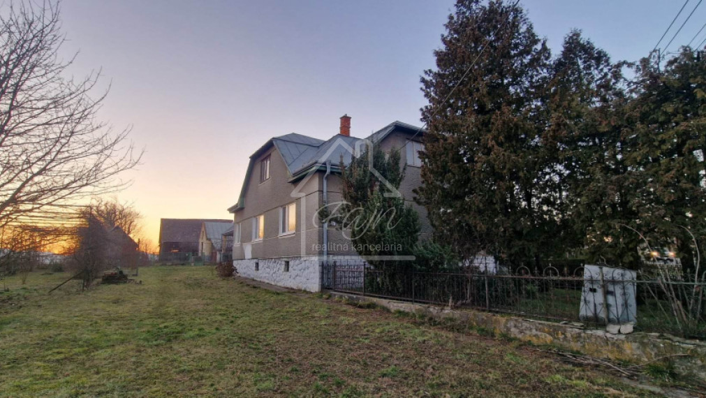 Útulný rodinný dom s úrodným pozemkom pri Trebišove