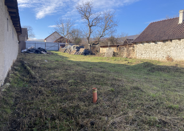 Stavebný pozemok v Maďarsku – krásne výhľady, kompletné siete! 🌿🏡 Fuzérkomlós, 25km od Košíc